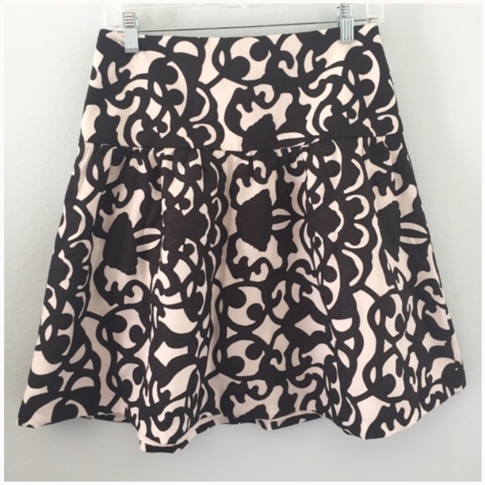 💋 2/$25💋 Ann Taylor Drop Waist A-Line Skirt